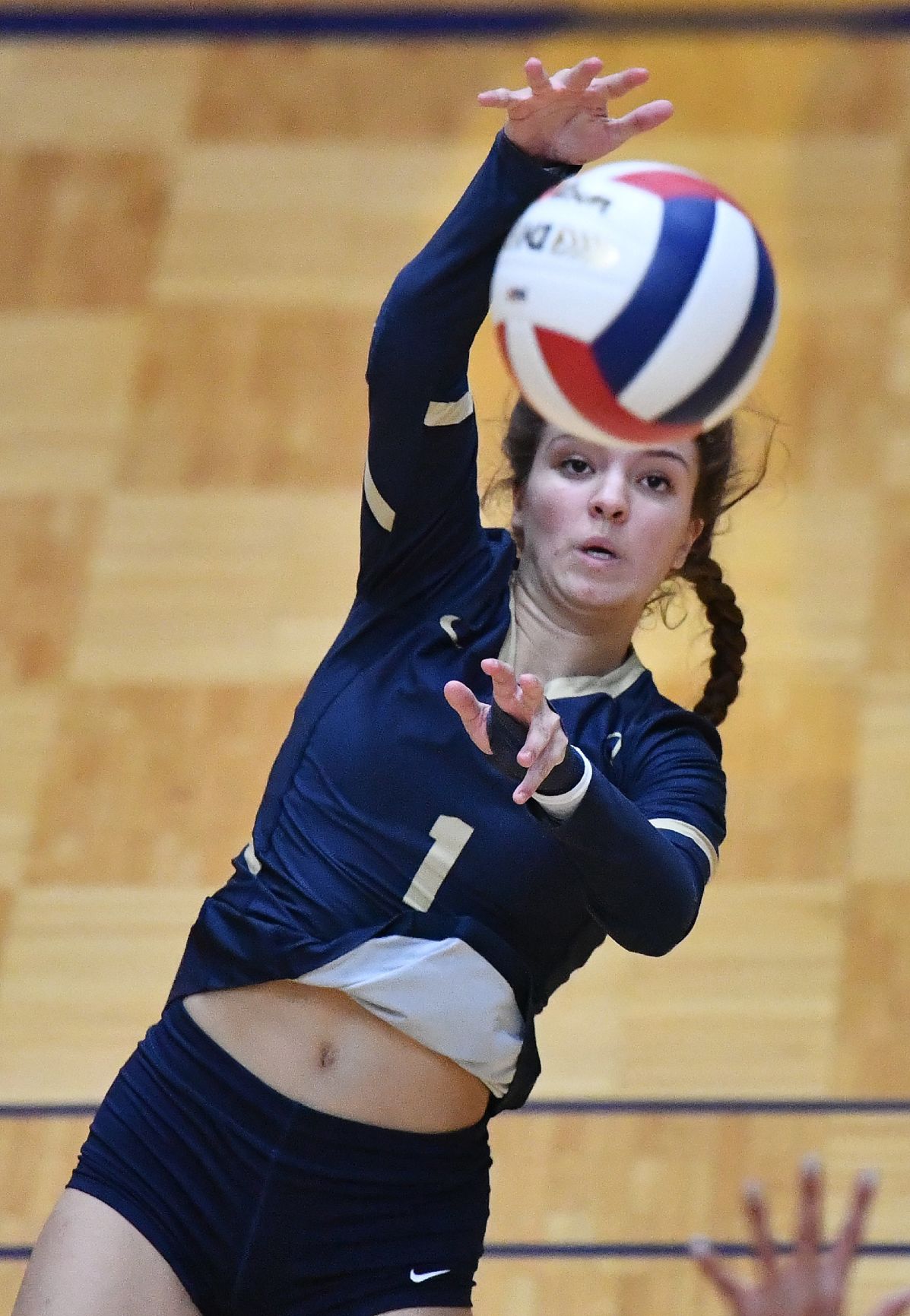 Althoff vs Minooka in 4A Volleyball Sectional Final